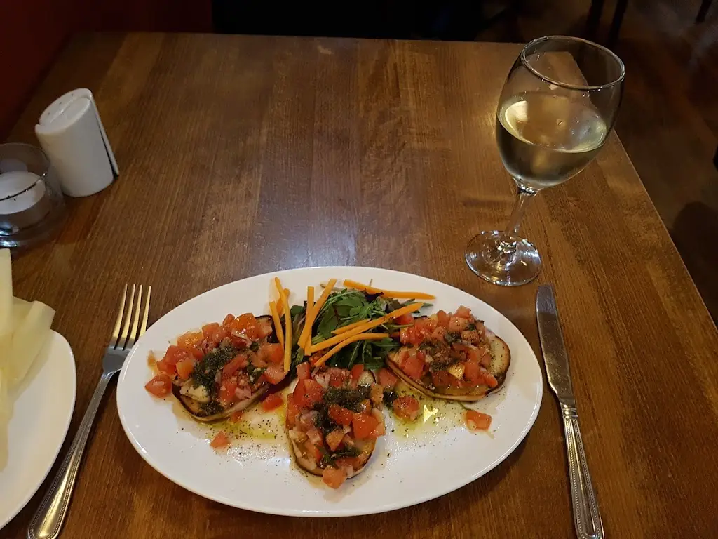 Menu_Verona_Borough of Bury_image_7