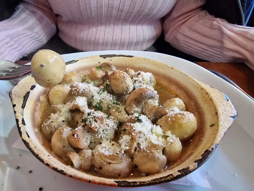 Menu_Verona_Borough of Bury_image_9