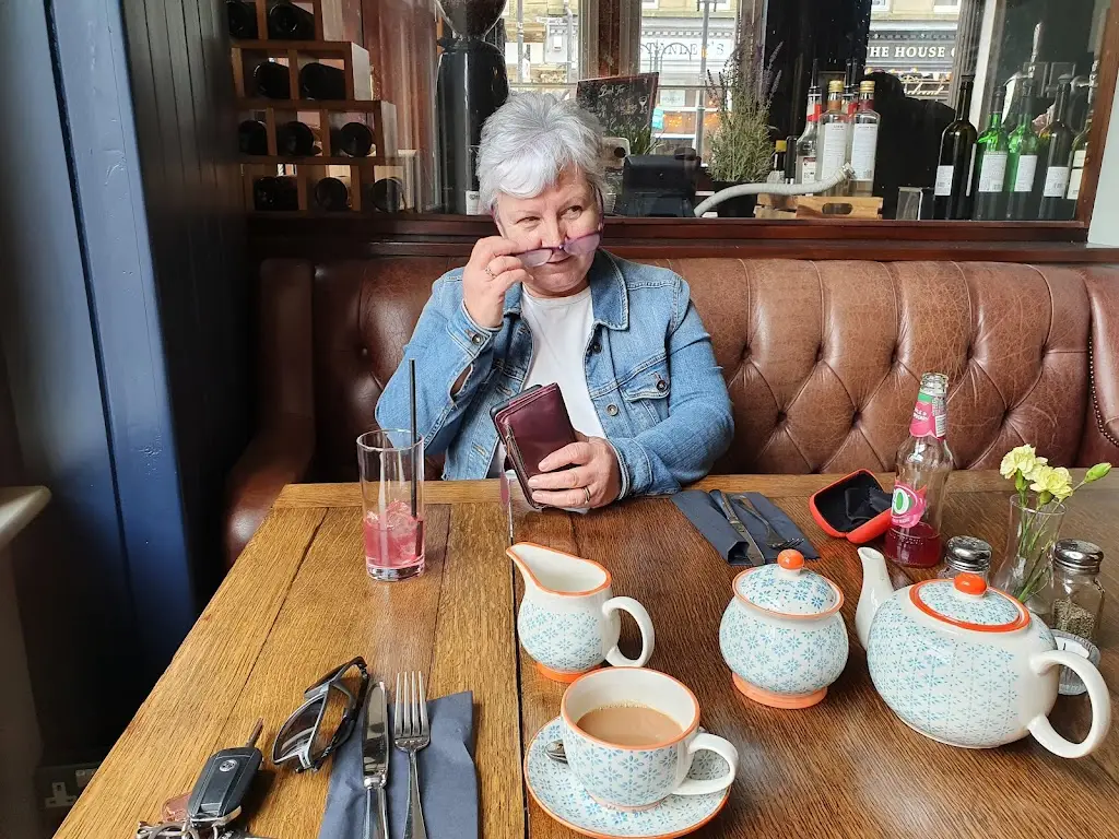 henry gregg_The Clarence_Borough of Bury_review