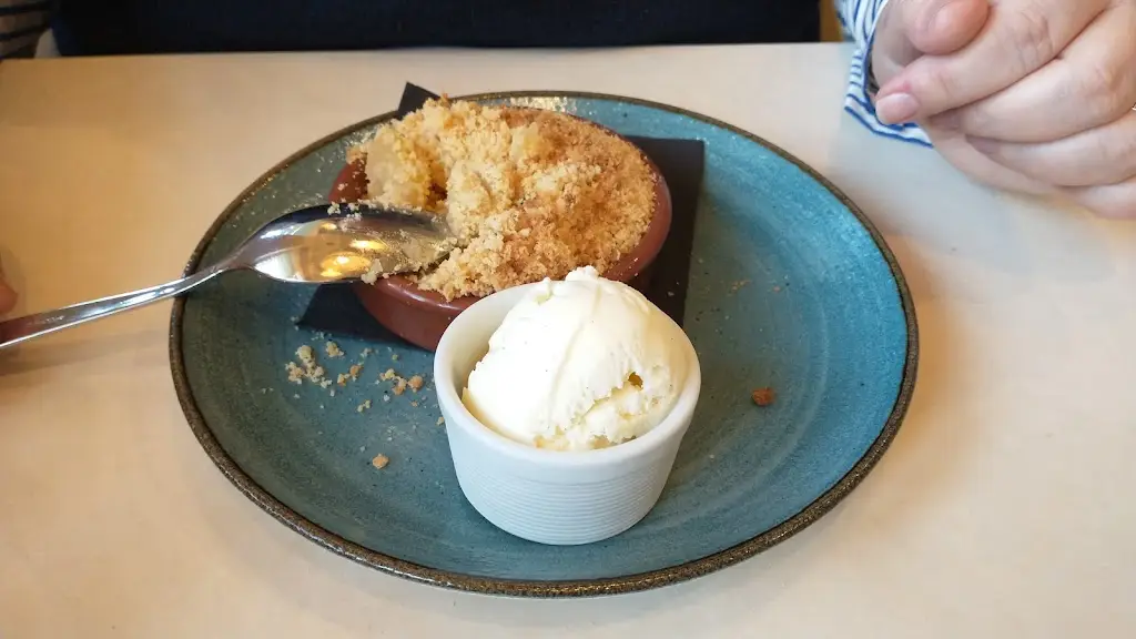 Ben_Melange bar-restaurant_Borough of Bury_review