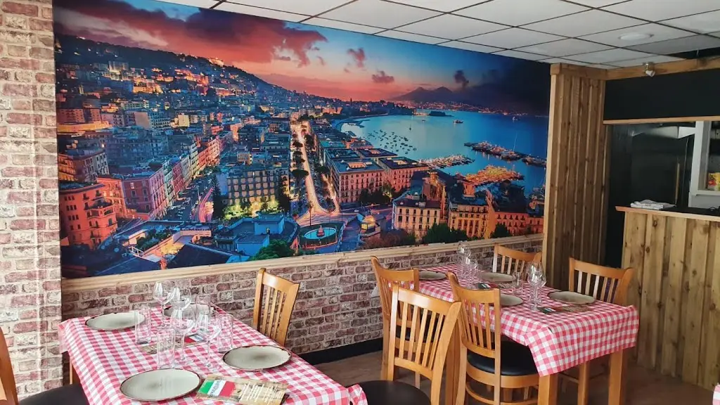 Pia Busiello_Cheers Bar & Bistro_Borough of Bury_reseña