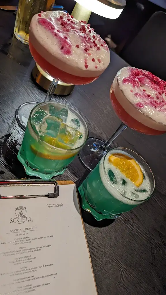 Menu_Society on Silver St._Borough of Bury_image_1