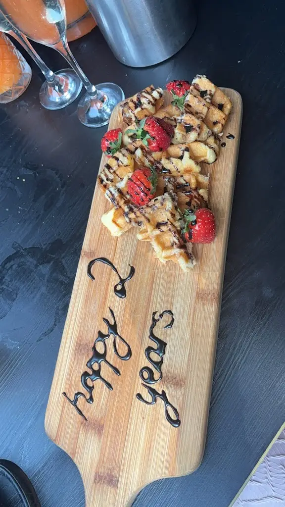 Freya_Society on Silver St._Borough of Bury_review