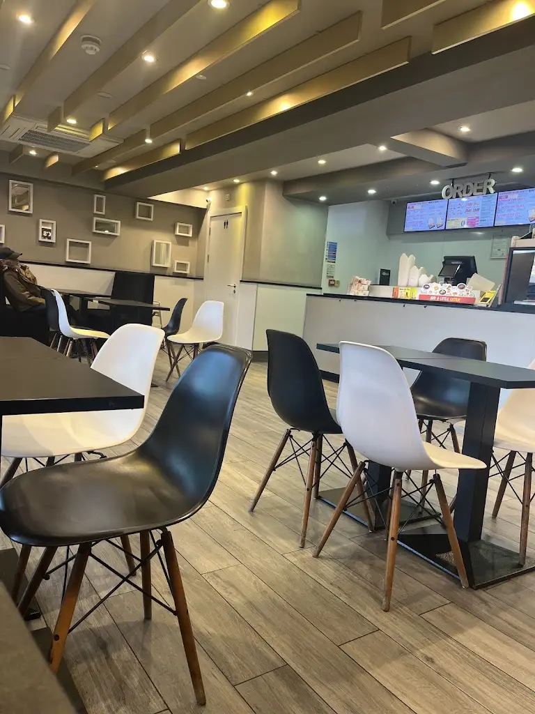 Oodles Wok Bury_Borough of Bury_slider_image_3