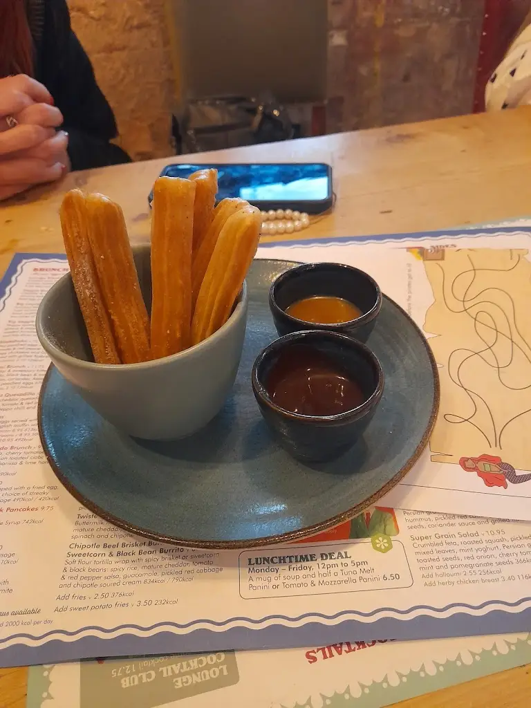 tracy_Molino Lounge_Borough of Oldham_review