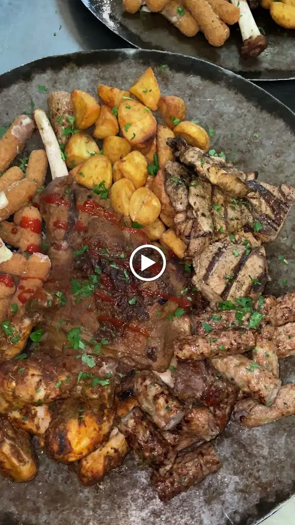 Zaraks Grill Lounge_Borough of Oldham_slider_image_3