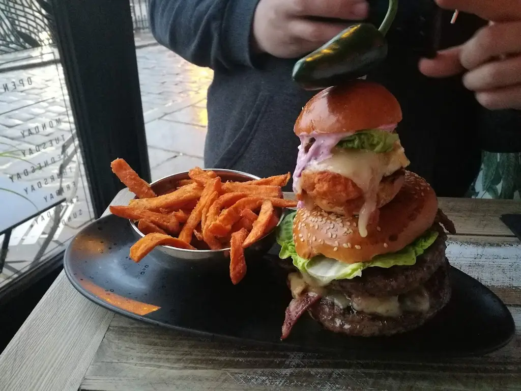 Menu_Smoke Yard_Borough of Oldham_image_9