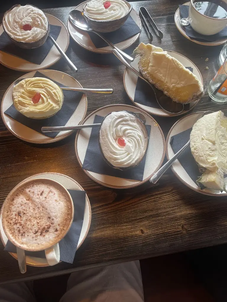 Syed Ali_Khau Galli_Borough of Oldham_review