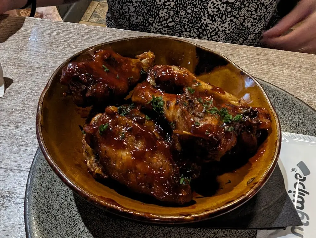 Damian Eaton_Kings Arms_Borough of Oldham_review