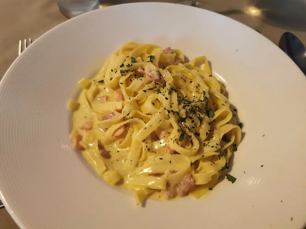 Menu_Valentino_Borough of Oldham_image_7