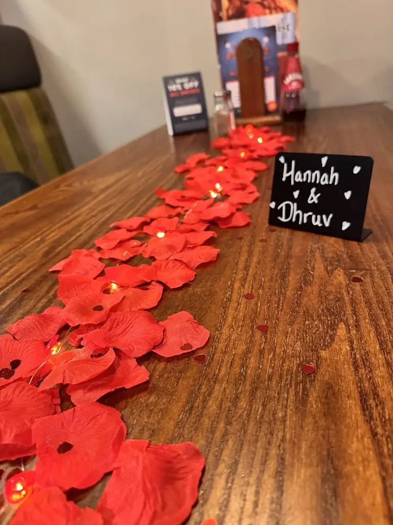 Dhruv Thakkar_Woodlark_Bordon_review