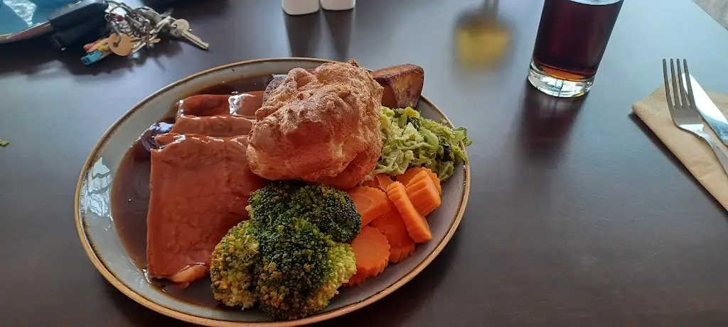 Anna-Marie Peacock_The Pavilion at BOSC_Bordon_review