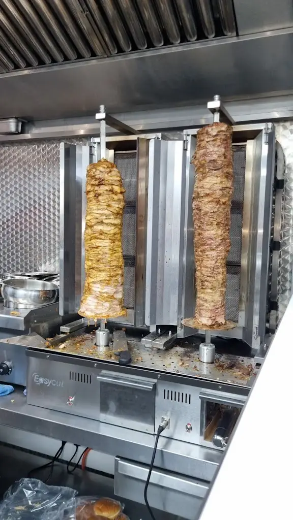 paria kheirandish_Ayla Restaurant_Bordon_review