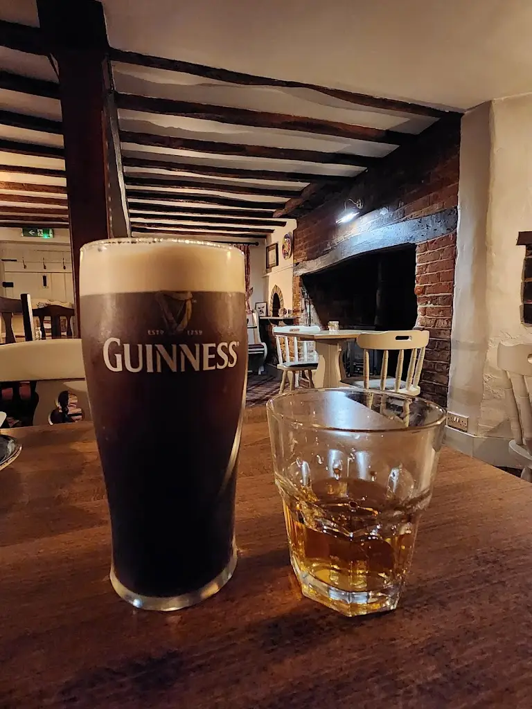 Menu_The Crown, Arford_Bordon_image_3