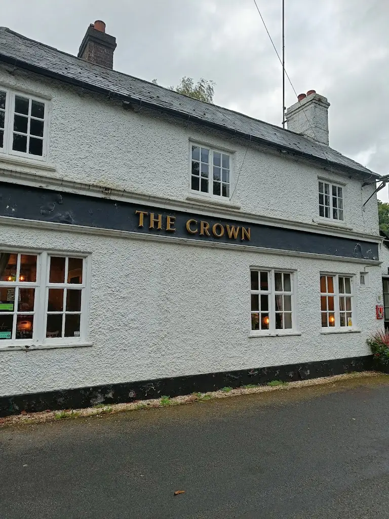 Maria Kastruni_The Crown, Arford_Bordon_review