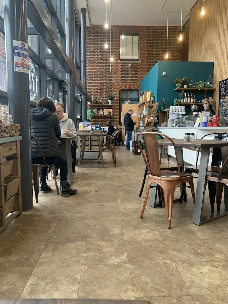 Deb Ludford_Cafe 1759_Bordon_review