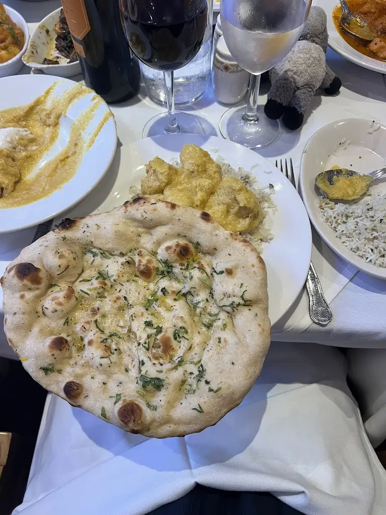 Samantha Green_Dhanmondi Takeaway_Bordon_review