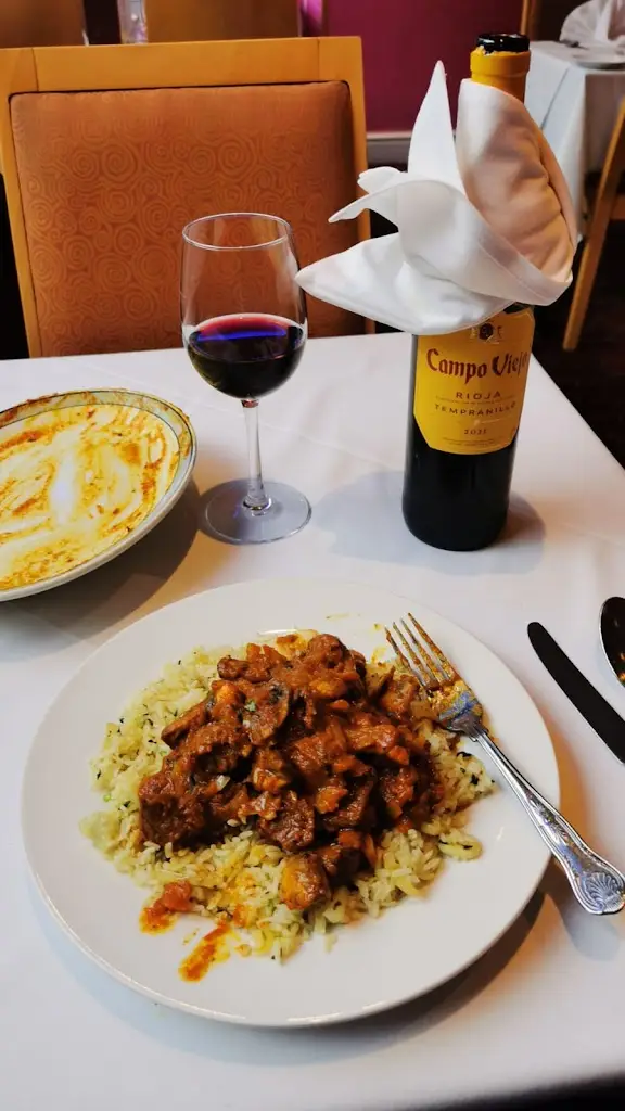 Peter Bovis_Dhanmondi Takeaway_Bordon_review