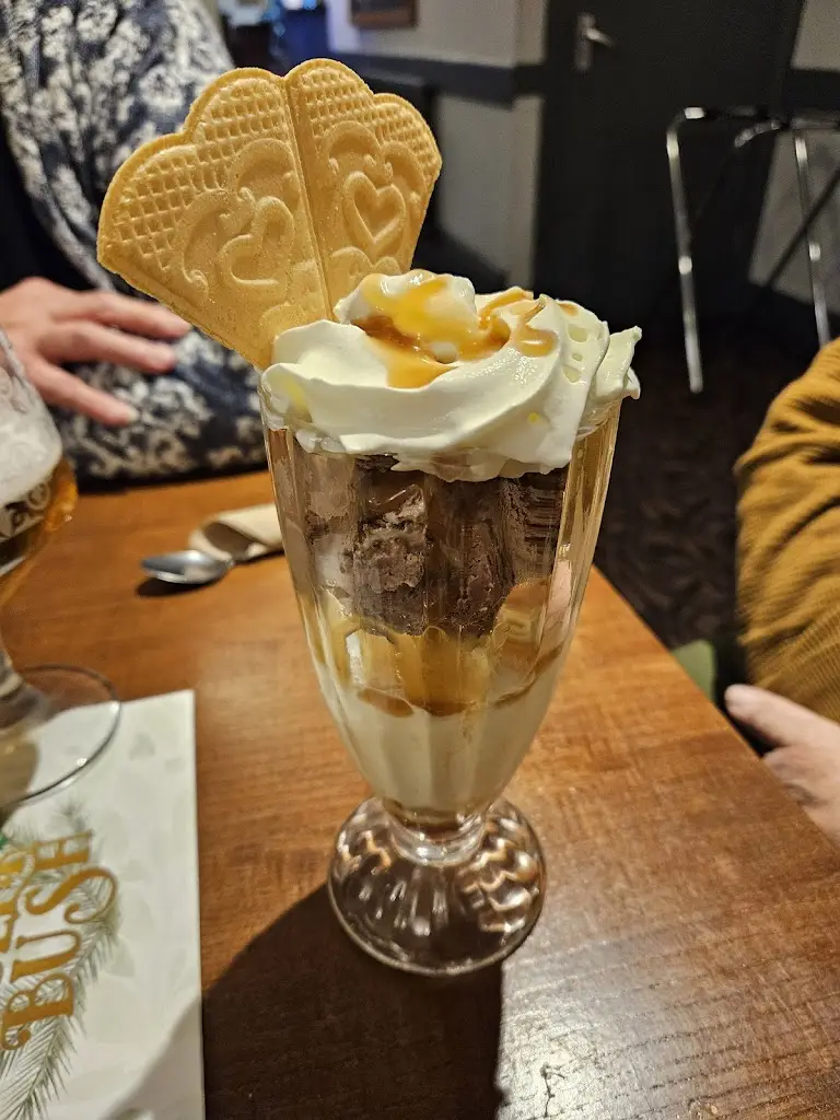 Menu_The Holly Bush_Bordon_image_9