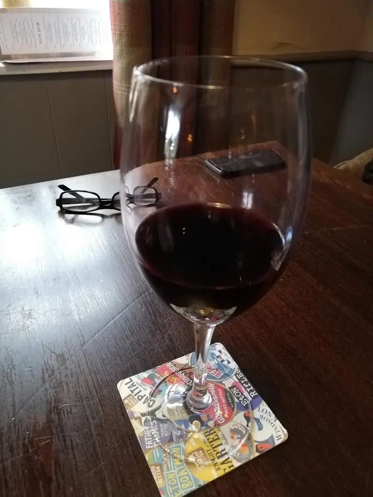 Menu_The Cricketers Inn_Bordon_image_7