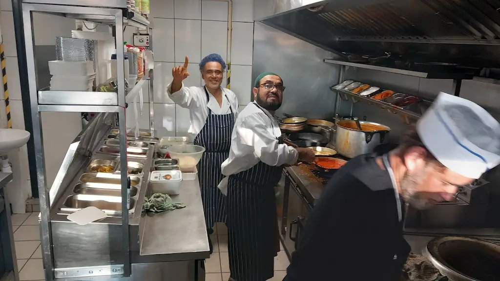 Kevin Jacot _Spice Lounge Takeaway_Bordon_review