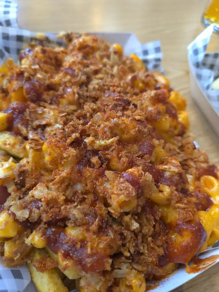 Adam Ellis_350 Burger_Bordon_review