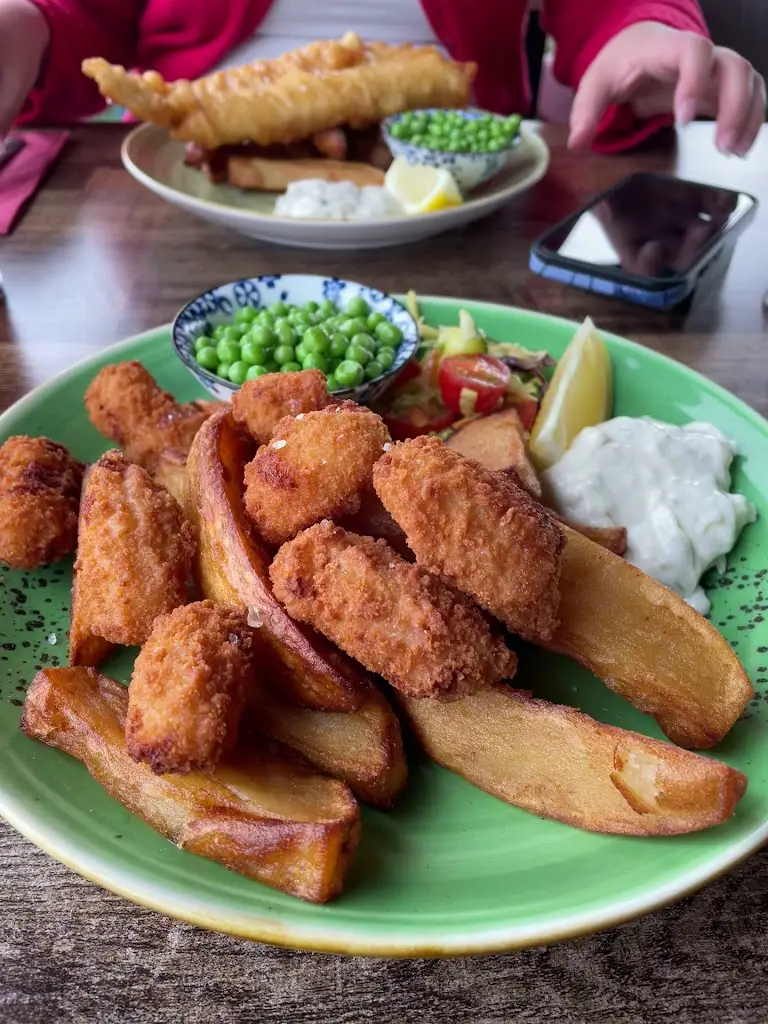 GBAY_How Do You Do_Borough of North Tyneside_review