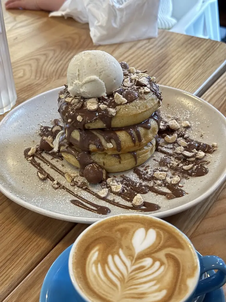 Josie's_Alresford_slider_image_3