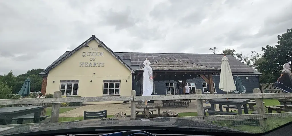 eamonn omalley_Queen Of Hearts_Borough of Halton_review