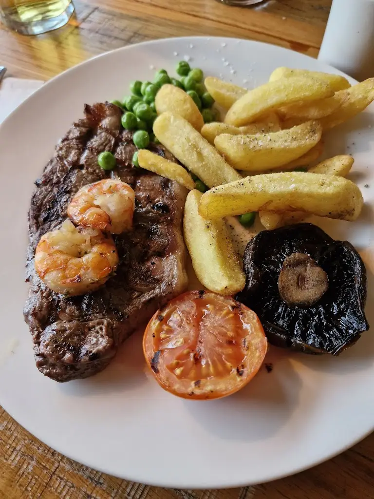 Mark Goulden_Preston Brook Beefeater_Borough of Halton_review