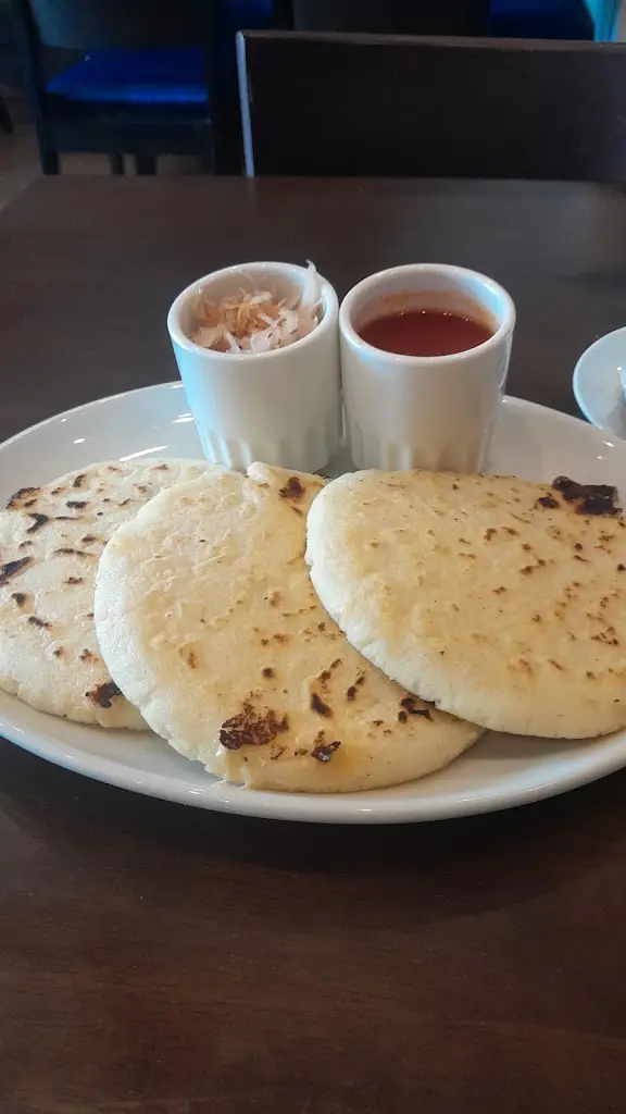 Jennifer Cuña_Miles Away café & restaurant_Borough of Halton_review