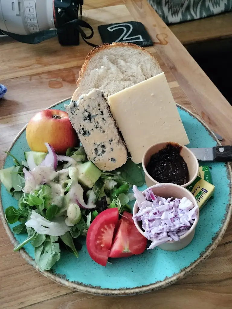 Rochelle Steven_The Anchor Bleu_Bosham_review