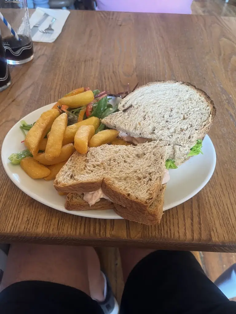 Ian Craig_The Berkeley Arms_Bosham_review