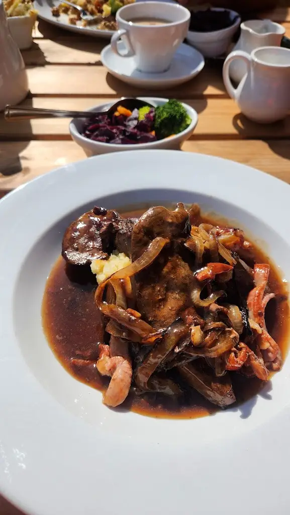 The Berkeley Arms_Bosham_slider_image_3