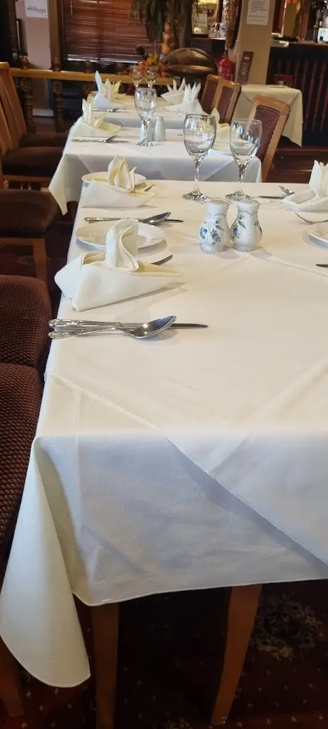 Heather “HollyandLola” Thomas_Memories of India_Bosham_review