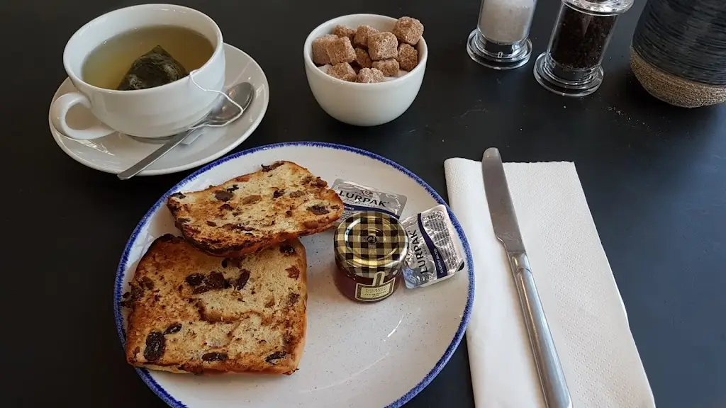 Menu_Shoreside Cafe_Bosham_image_9