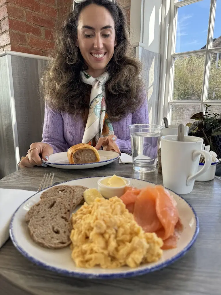Brianna Rivas Pennington_Shoreside Cafe_Bosham_review