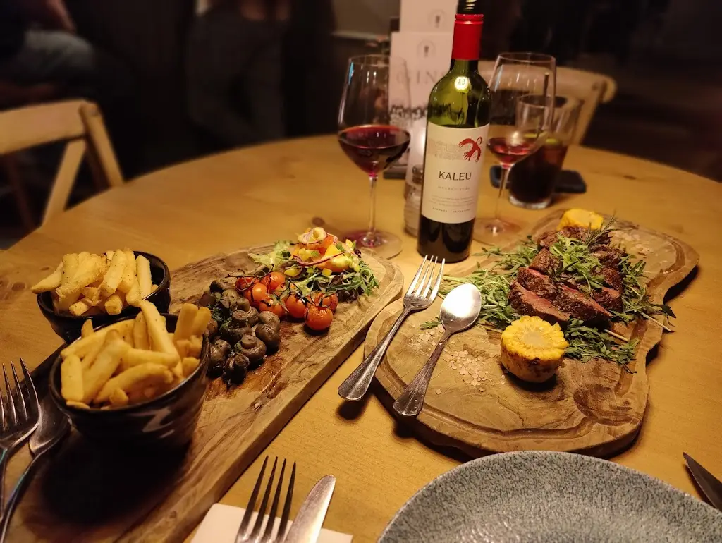 Matt Usher_Whyte Melville_Boughton_review