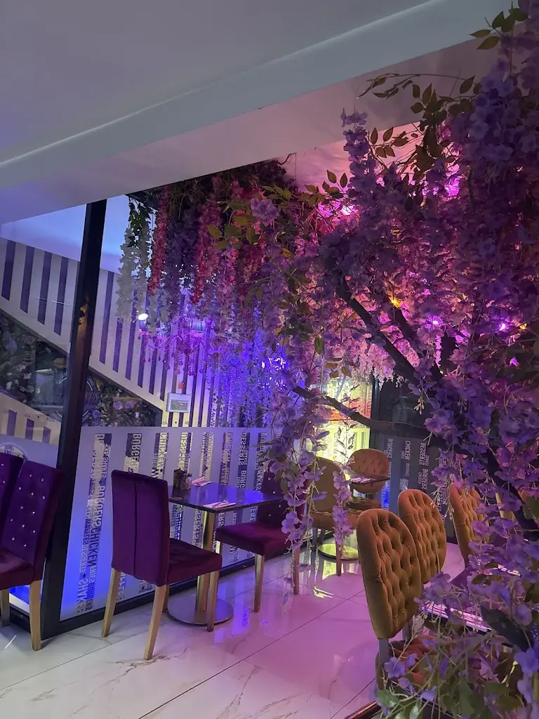 Lucky’s Diner Stockport_Borough of Stockport_slider_image_3