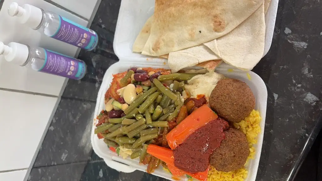 SF McInt_Tyros Lebanese Food_Borough of Stockport_review