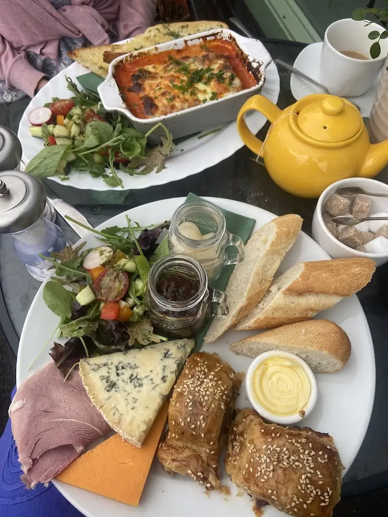 Lydia Davis_Venue 12 Cafe & Bar_Bottesford_recensione