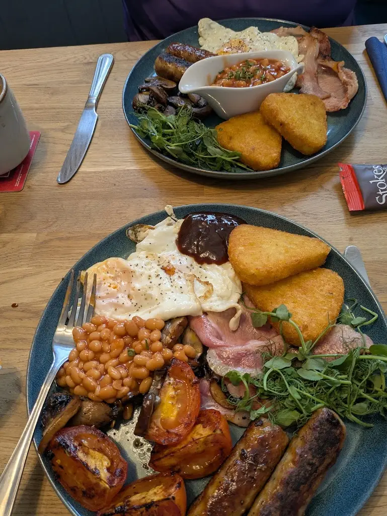 Karen Betson_The Bell_Bottisham_review