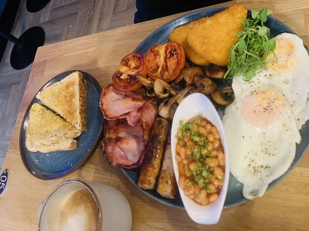 Naomi zambrano_The Bell_Bottisham_review