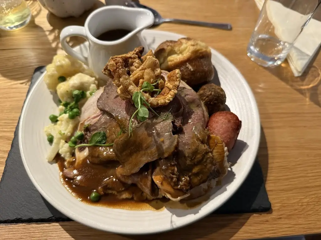 James Matlock_The Hole In The Wall_Bottisham_review