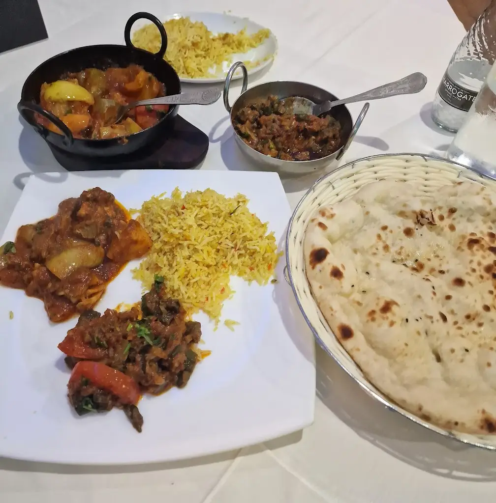 Shahi Raj Indian Restaurant_Boroughbridge_slider_image_2