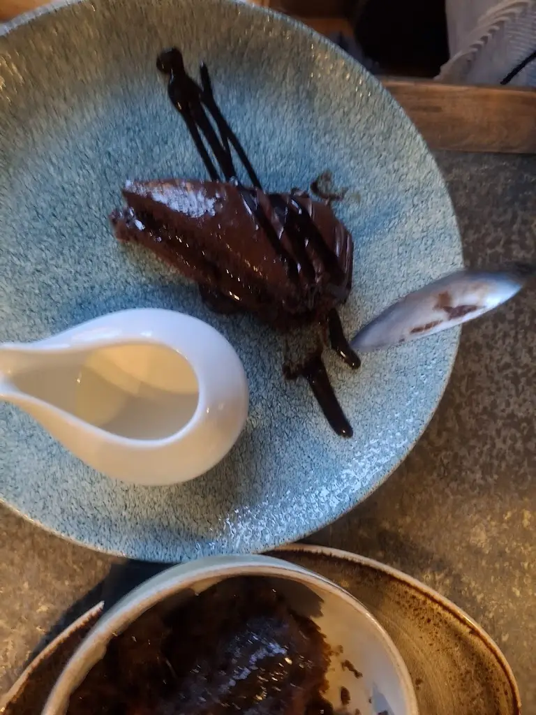 G Se Cl_The Tap on the Tutt_Boroughbridge_review