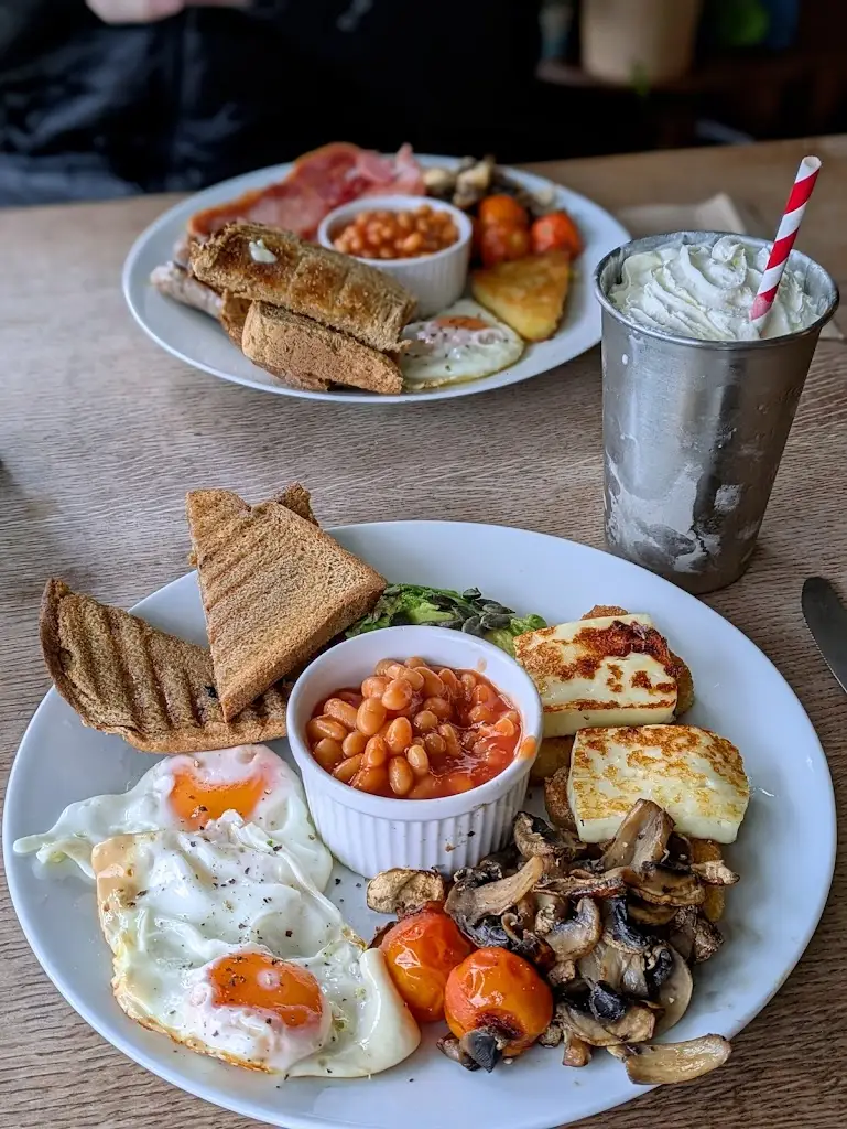 Becca Elizabeth_Plenty Boroughbridge_Boroughbridge_review