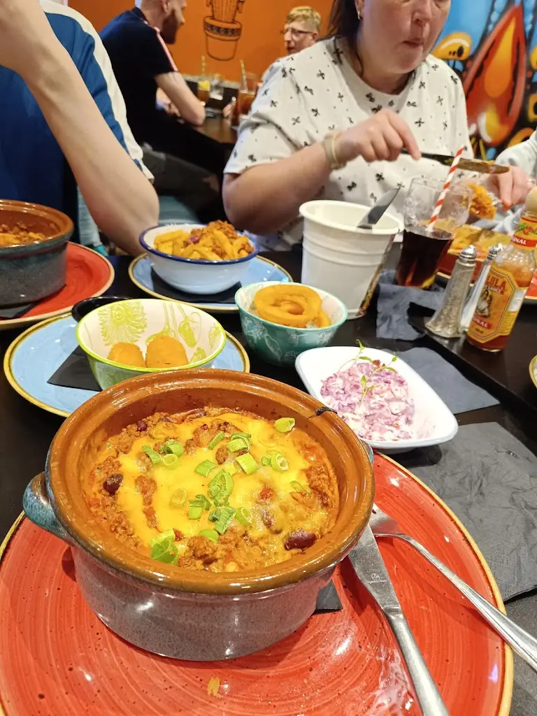 gino rea_La Sentidos Loca_Borough of Wigan_review