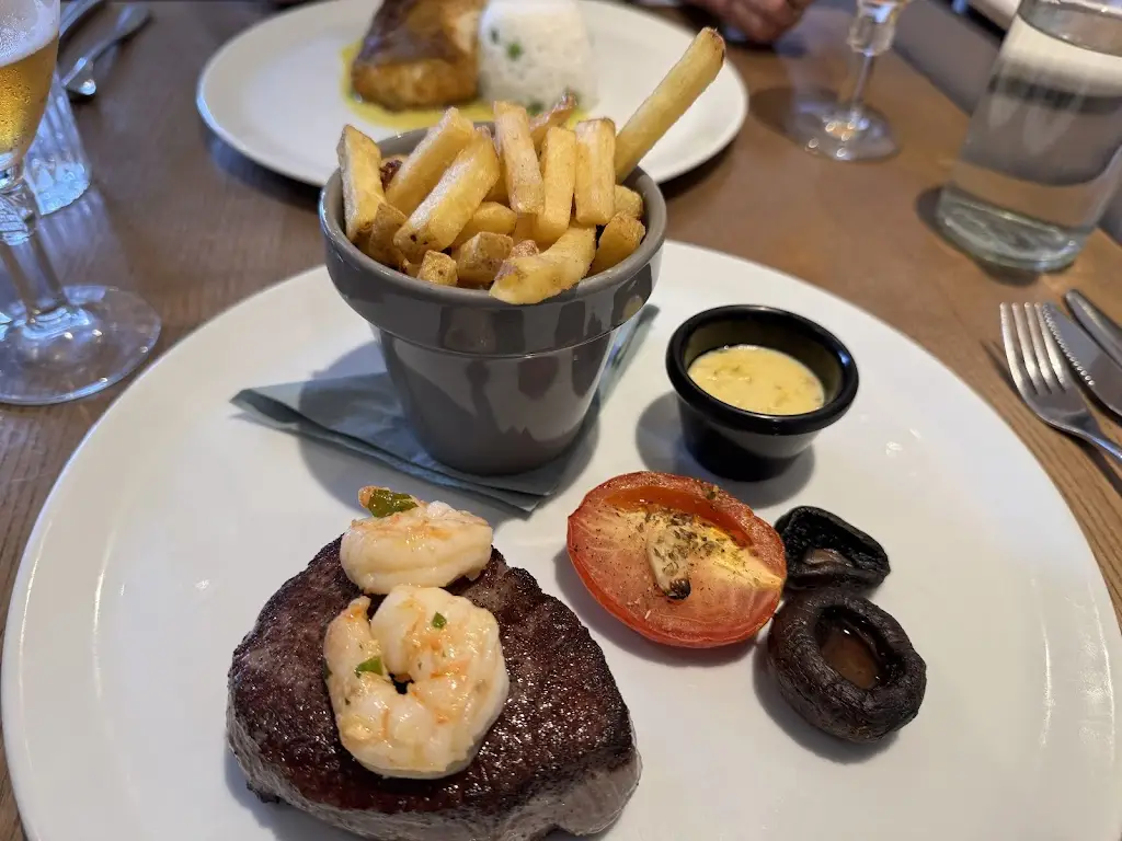 Juniper Restaurant_Borough of Wigan_slider_image_3