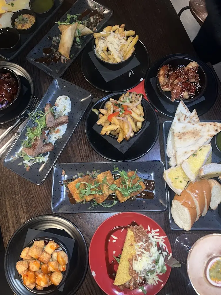 Leah Dolan_Posthouse_Borough of Wigan_reseña